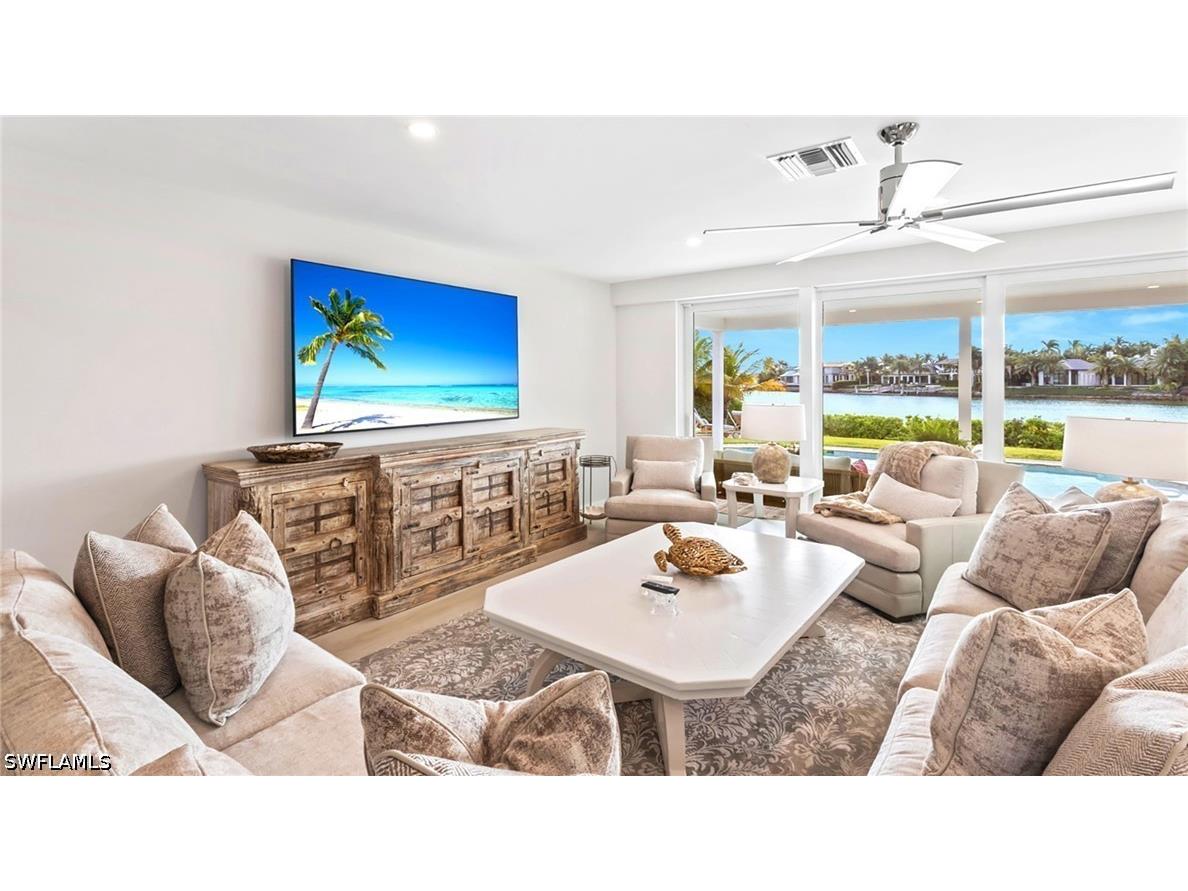 440 Kings Town Drive Naples FL 34102 226021804 image8