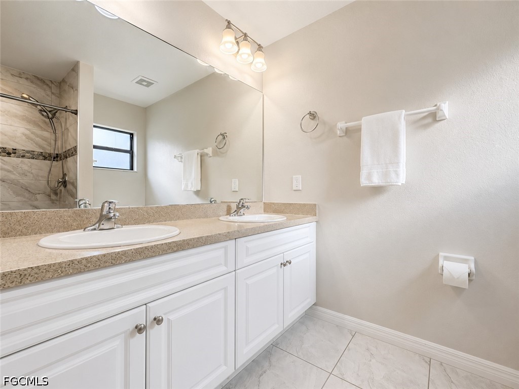440 NW 1st Terrace Cape Coral FL 33993 2026028049 image10