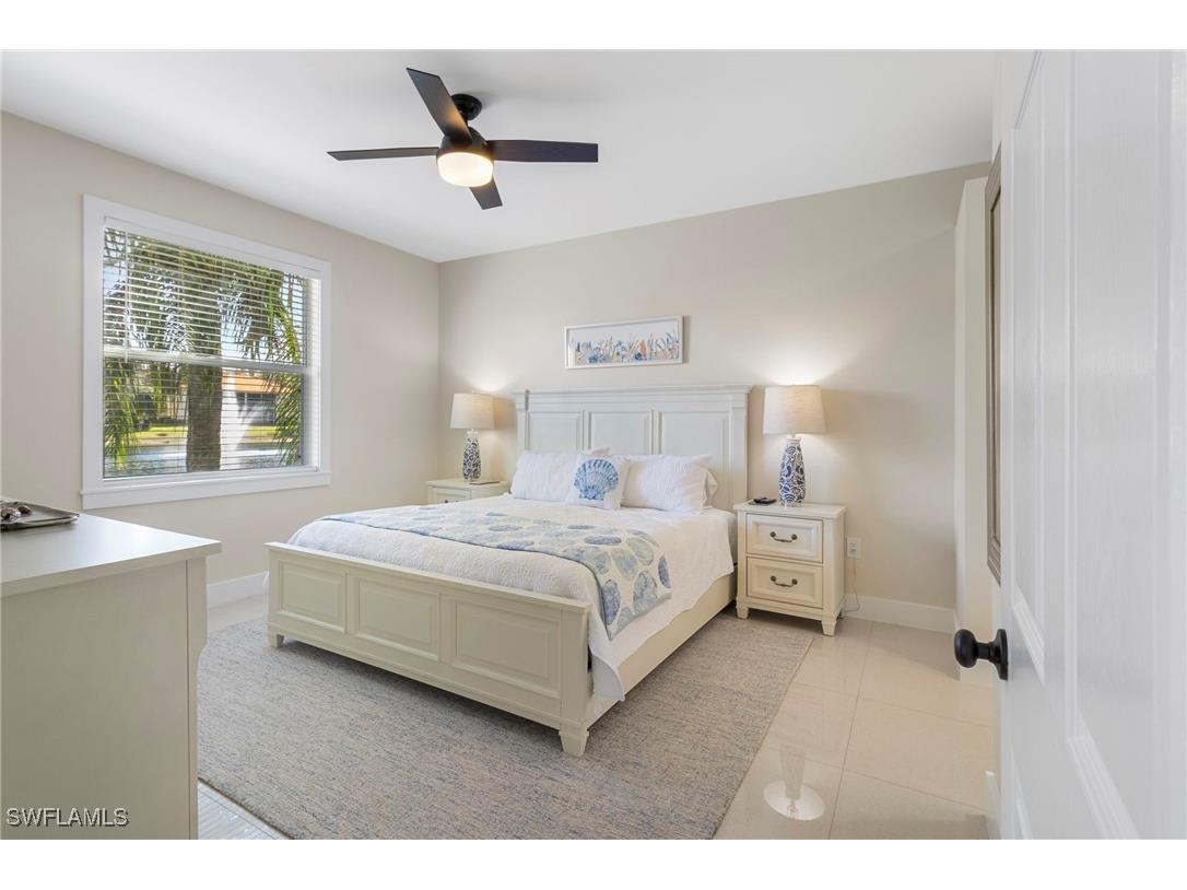 440 Robin Hood Circle #102 Naples FL 34104 225080180 image18