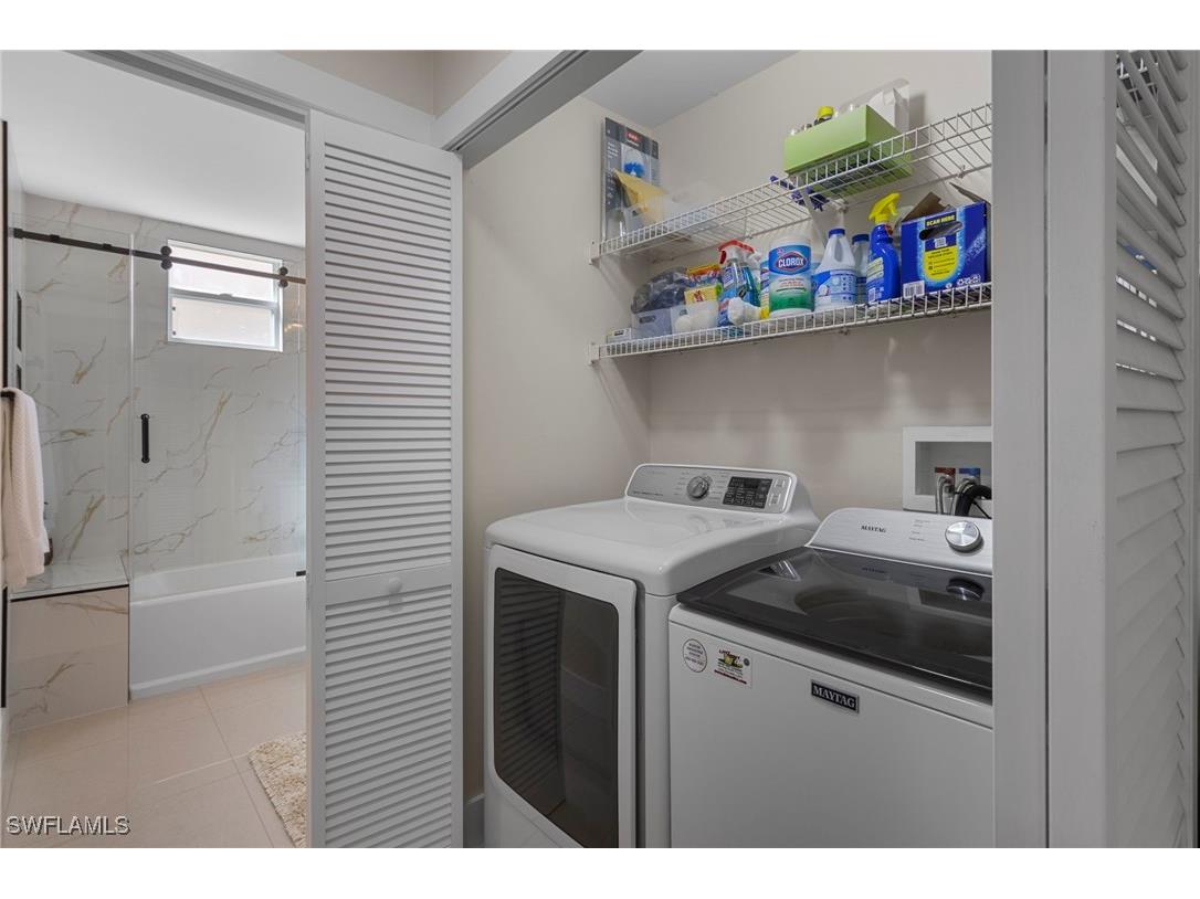 440 Robin Hood Circle #102 Naples FL 34104 225080180 image24