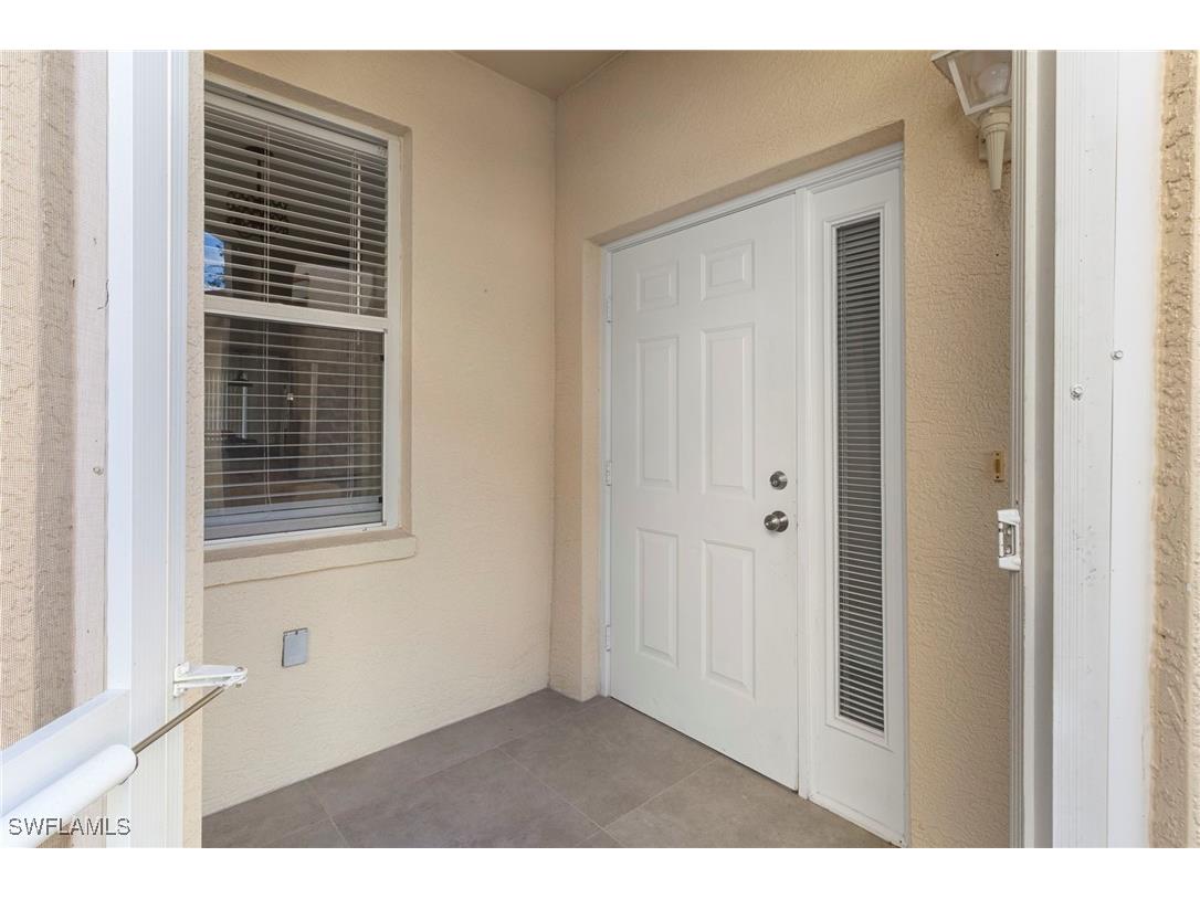 440 Robin Hood Circle #102 Naples FL 34104 225080180 image3