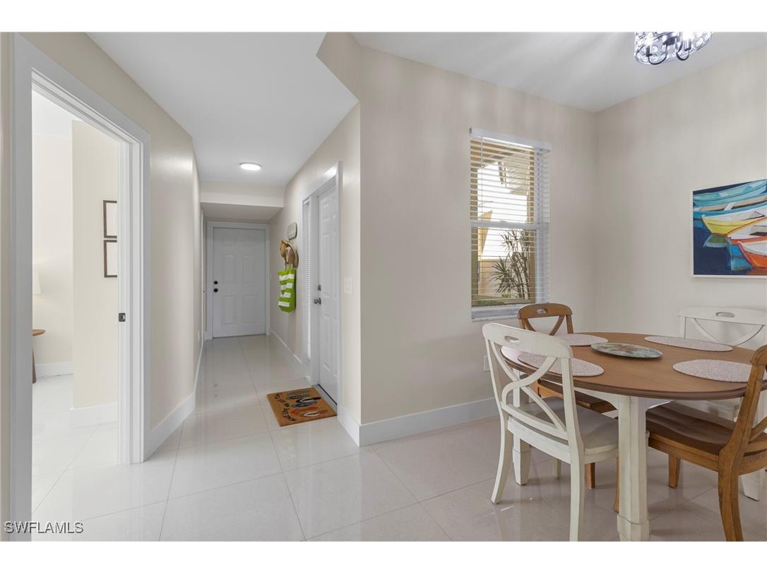 440 Robin Hood Circle #102 Naples FL 34104 225080180 image4