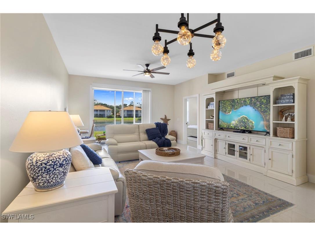 440 Robin Hood Circle #102 Naples FL 34104 225080180 image7