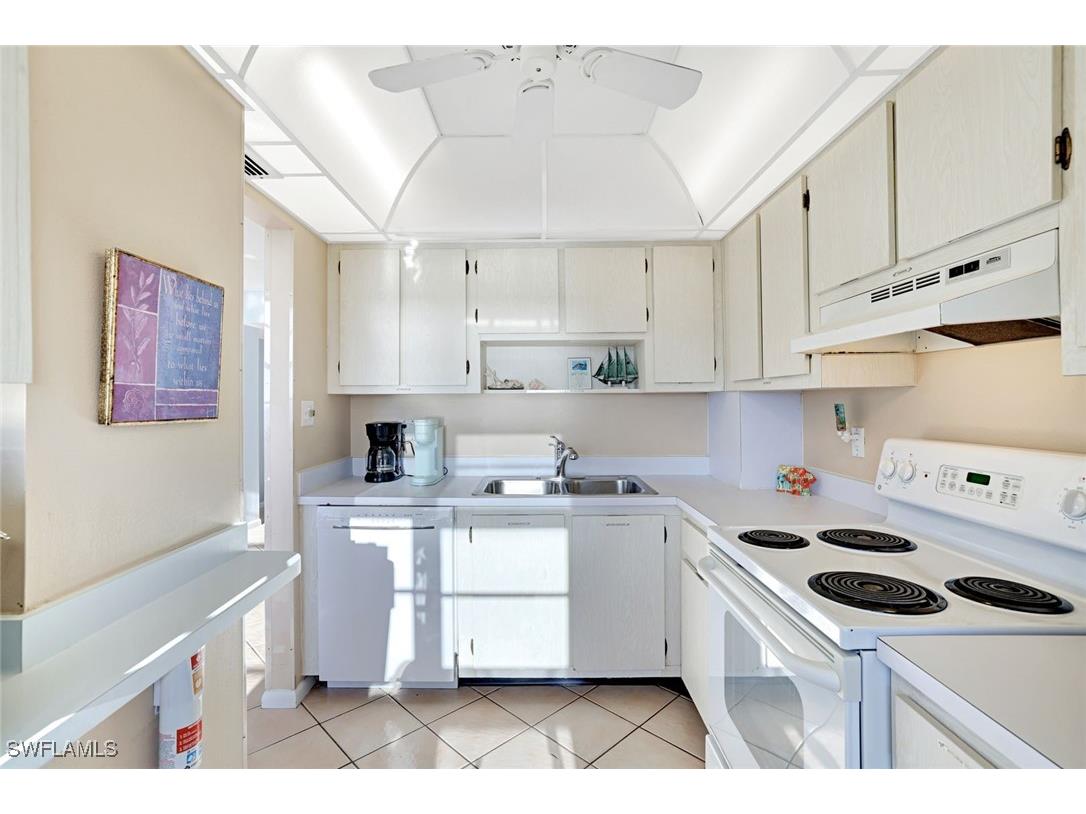 440 Seaview Court #1012 Marco Island FL 34145 225083350 image10