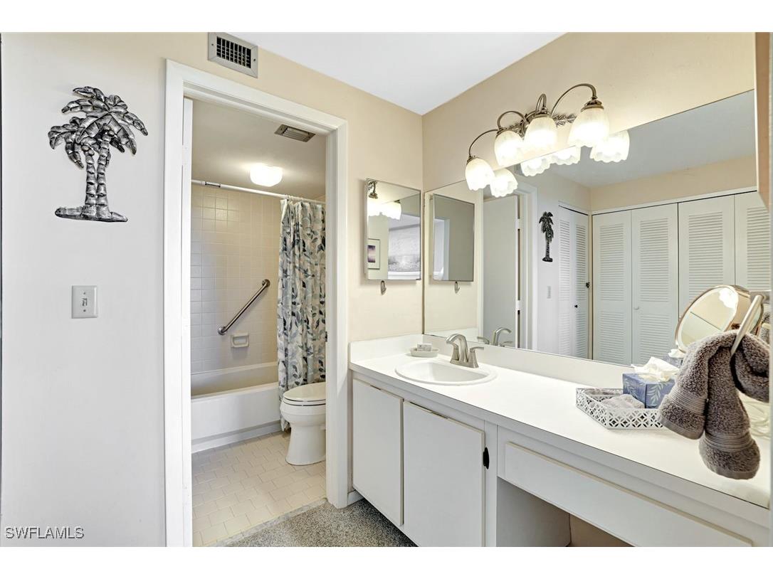 440 Seaview Court #1012 Marco Island FL 34145 225083350 image16