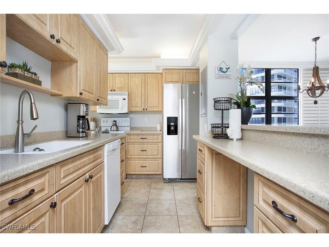 440 Seaview Court #1106 Marco Island FL 34145 225061686 image4