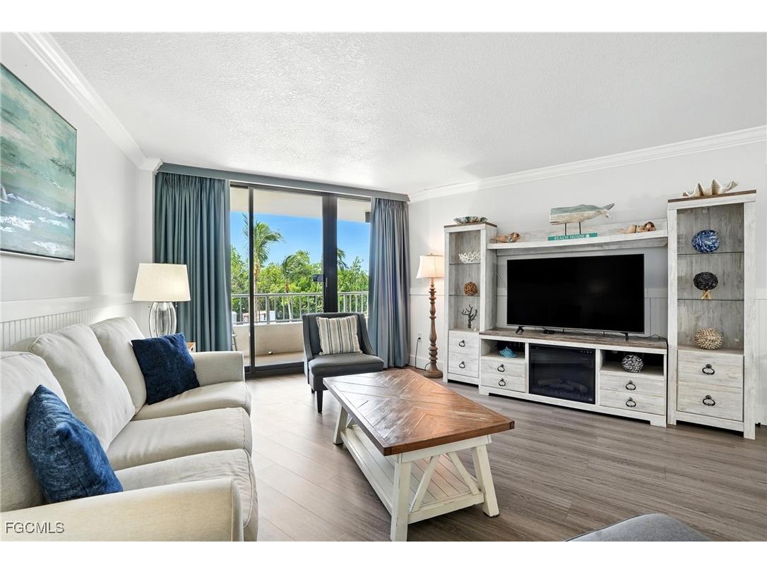 440 Seaview Court #201 Marco Island FL 34145 2025007481 image10
