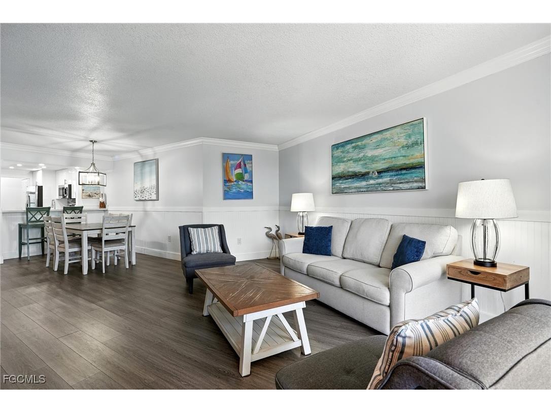 440 Seaview Court #201 Marco Island FL 34145 2025007481 image11