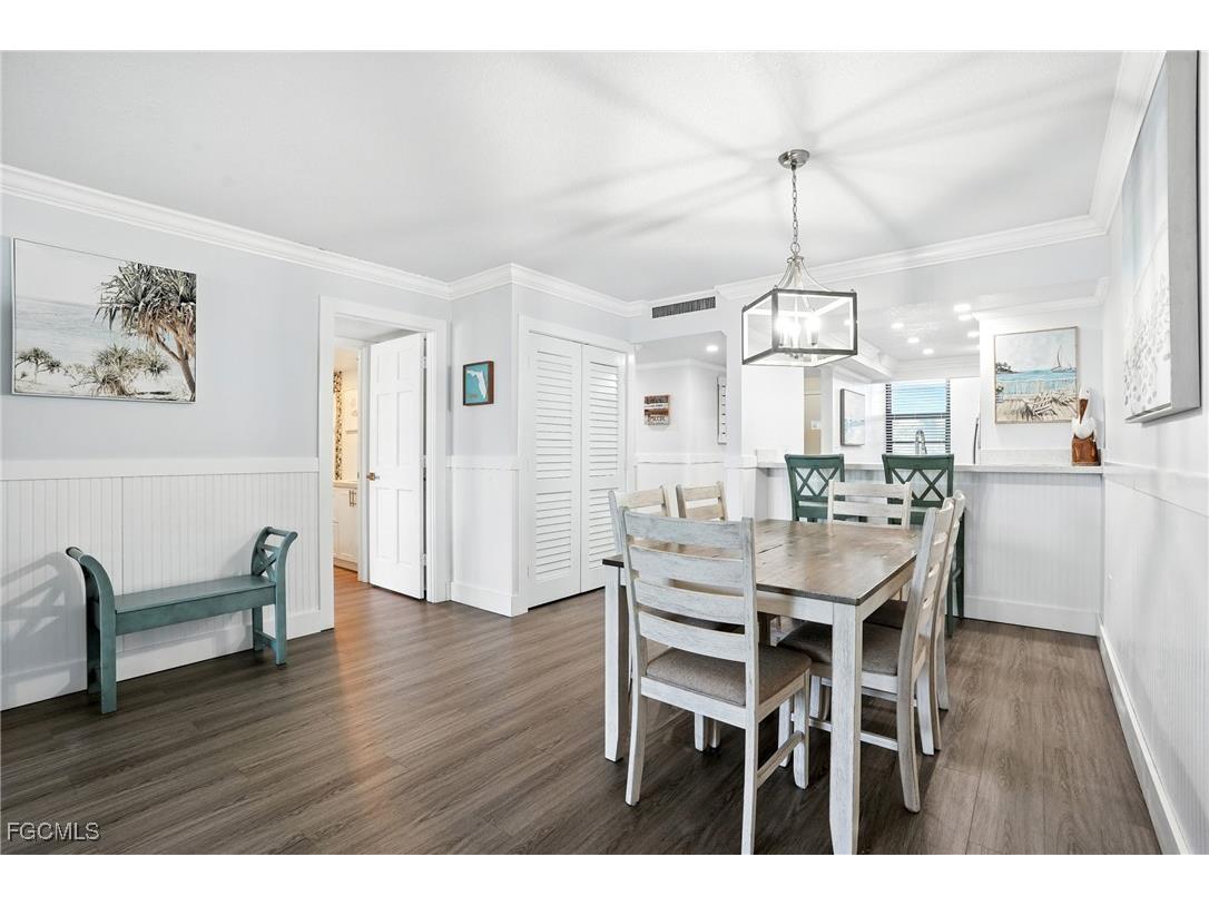 440 Seaview Court #201 Marco Island FL 34145 2025007481 image13