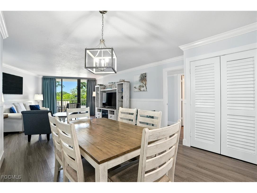 440 Seaview Court #201 Marco Island FL 34145 2025007481 image14
