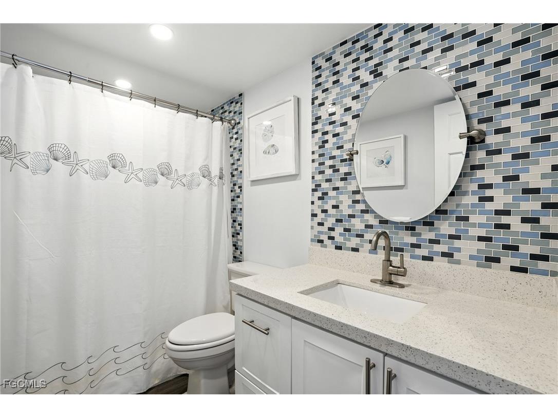 440 Seaview Court #201 Marco Island FL 34145 2025007481 image19