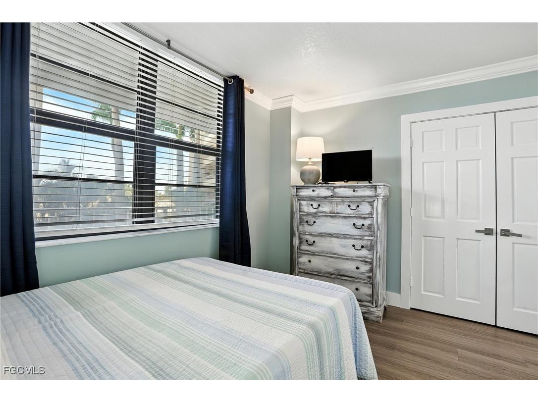 440 Seaview Court #201 Marco Island FL 34145 2025007481 image21