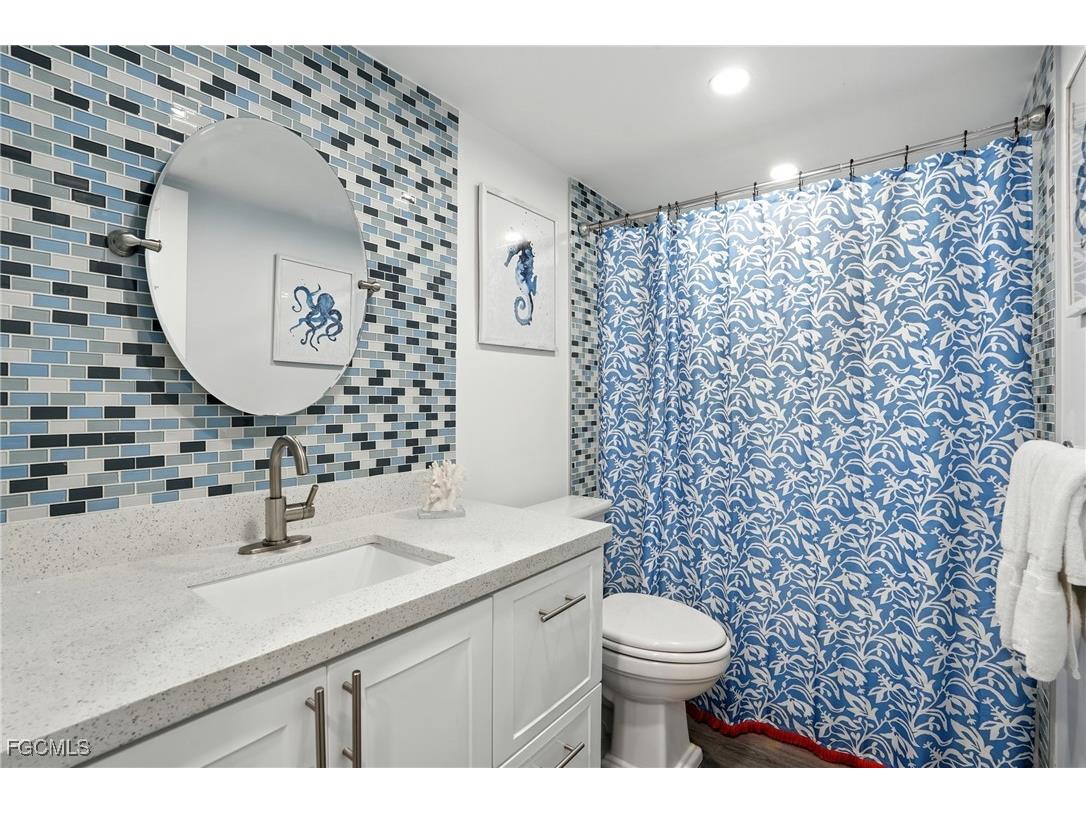 440 Seaview Court #201 Marco Island FL 34145 2025007481 image22