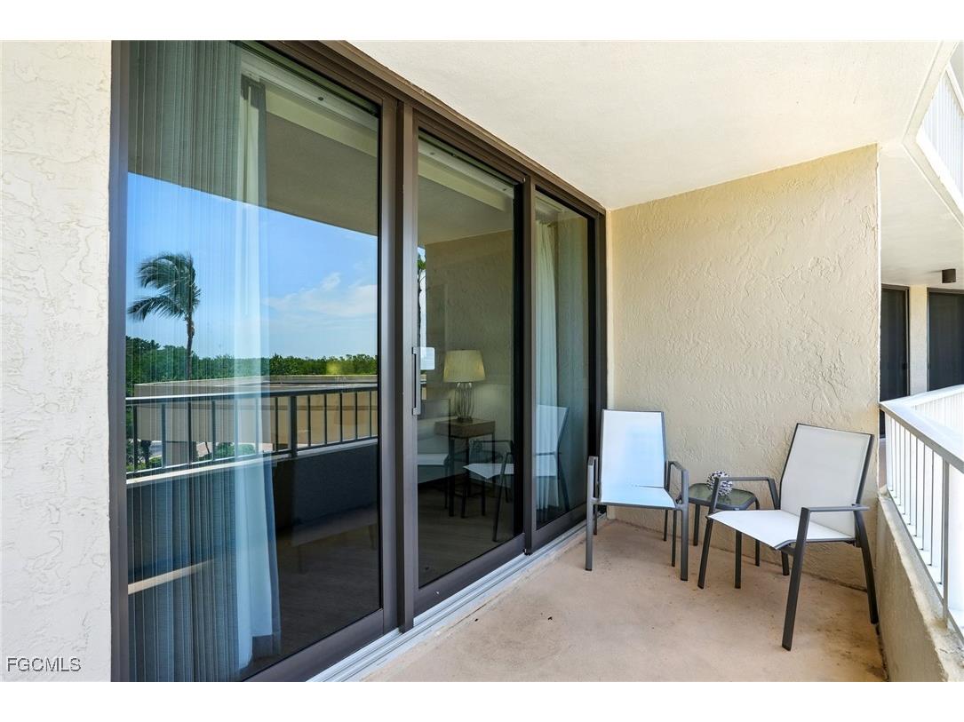 440 Seaview Court #201 Marco Island FL 34145 2025007481 image27