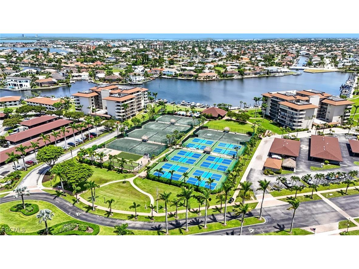 440 Seaview Court #201 Marco Island FL 34145 2025007481 image34