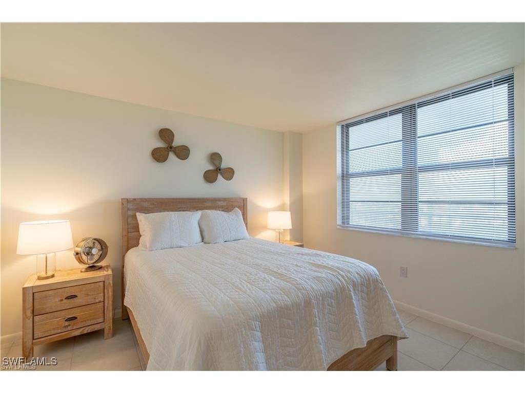 440 Seaview Court #805 Marco Island FL 34145 225075692 image19