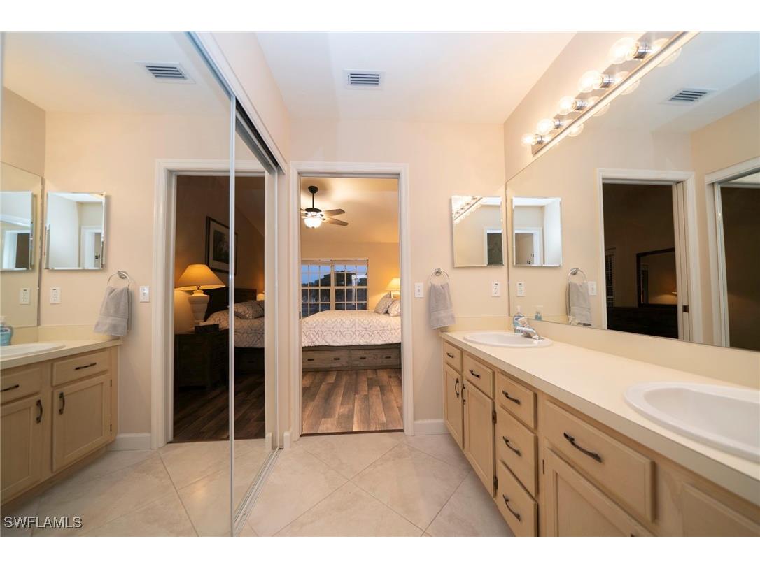 440 Wiggins Lake Court #201 Naples FL 34110 225081773 image17