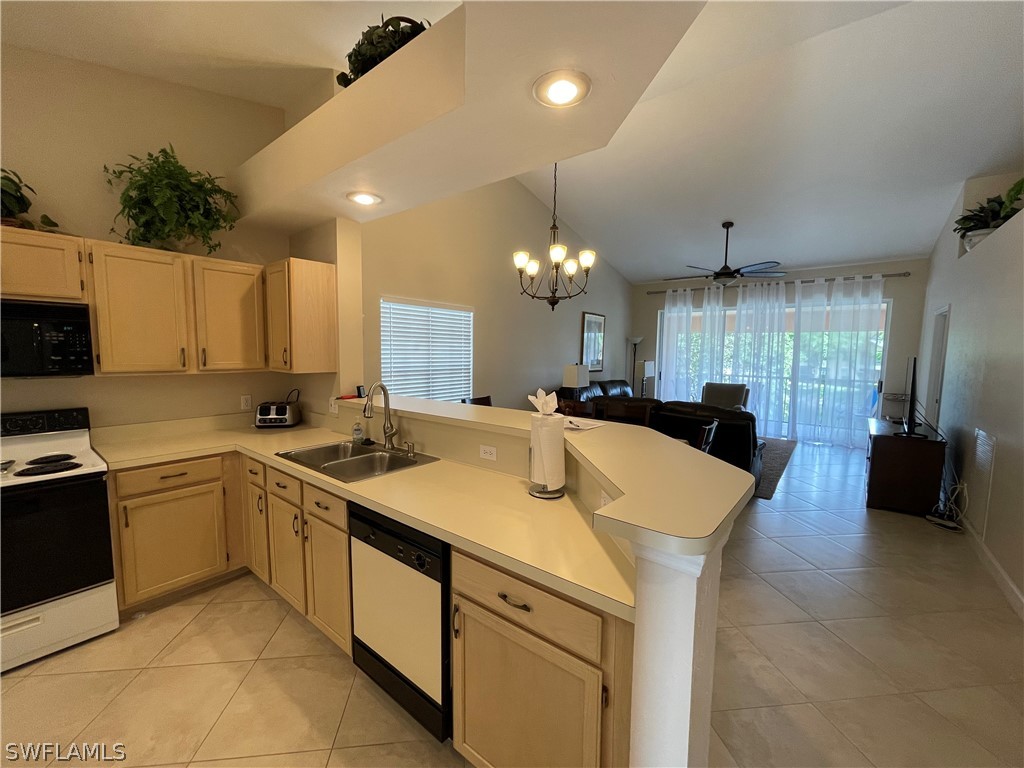 440 Wiggins Lake Court #201 Naples FL 34110 226011187 image4