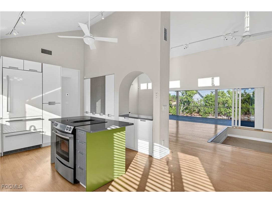 4400 Gulf Pines Drive Sanibel FL 33957 2025019882 image17