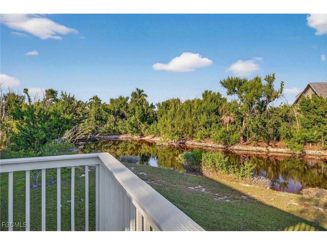 4400 Gulf Pines Drive Sanibel FL 33957 2025019882 image32