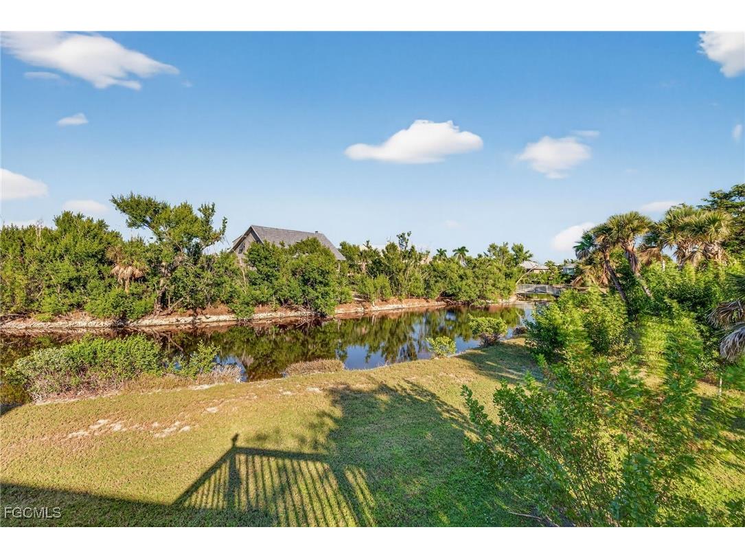 4400 Gulf Pines Drive Sanibel FL 33957 2025019882 image34