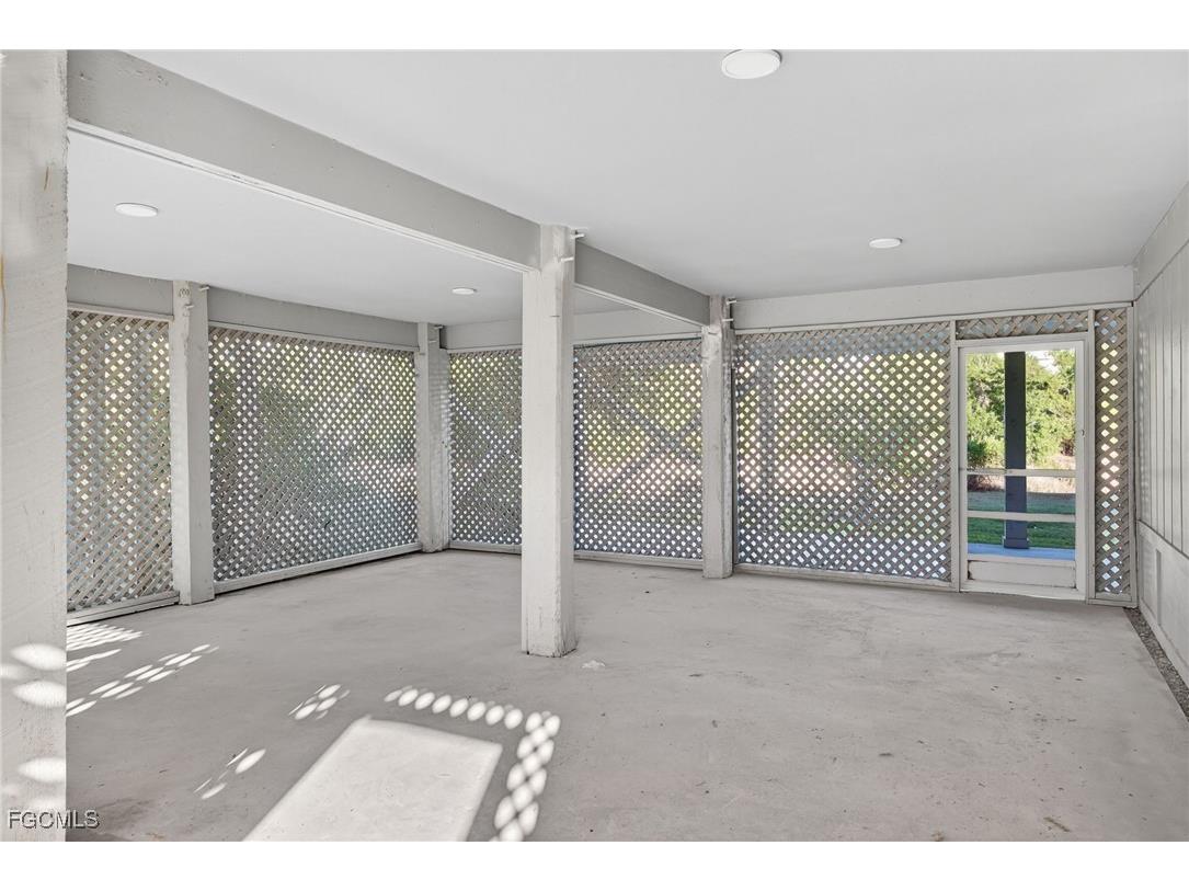 4400 Gulf Pines Drive Sanibel FL 33957 2025019882 image38