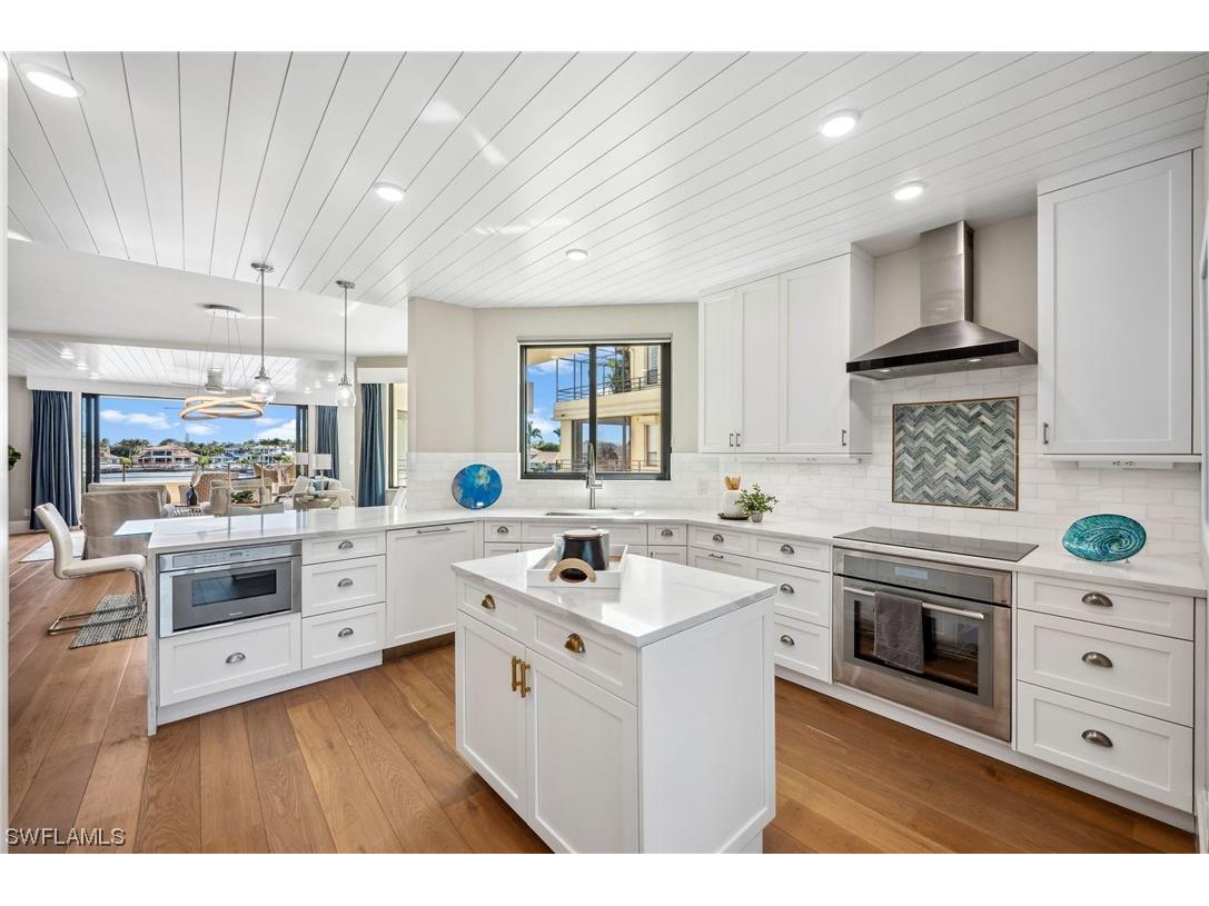 4400 Gulf Shore Boulevard N #5-504 Naples FL 34103 224010199 image1