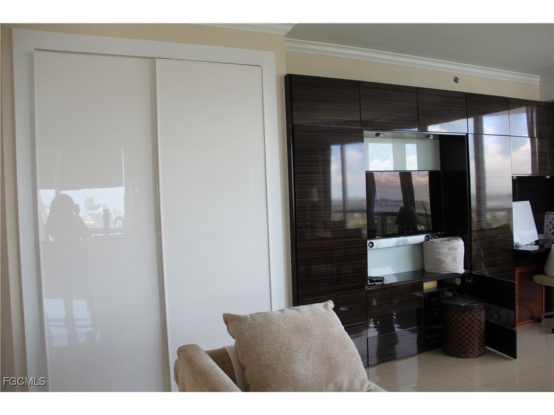 4401 Collins Ave #2315/2317 Miami Beach FL 33140 2026004043 image10
