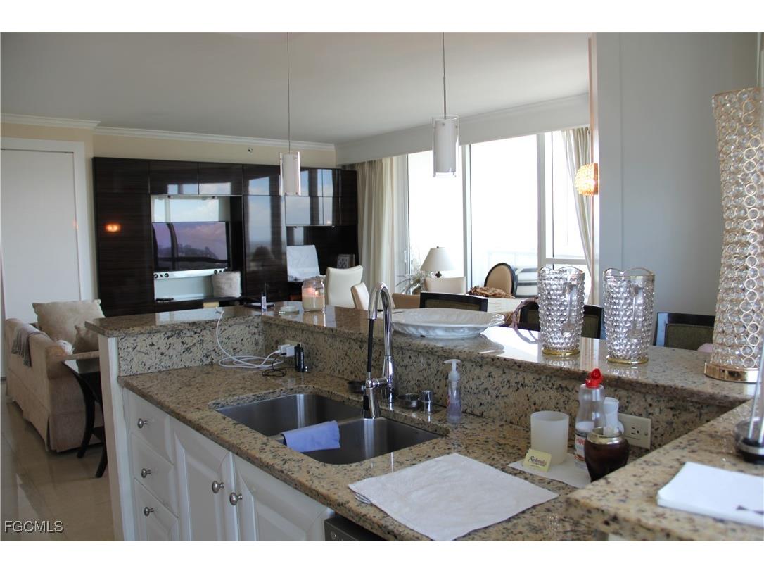 4401 Collins Ave #2315/2317 Miami Beach FL 33140 2026004043 image9