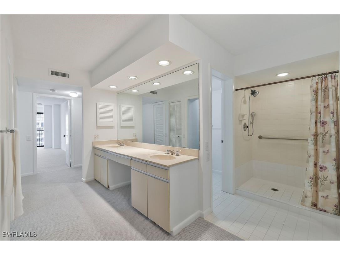 4401 Gulf Shore Boulevard N #1104 Naples FL 34103 225081753 image16