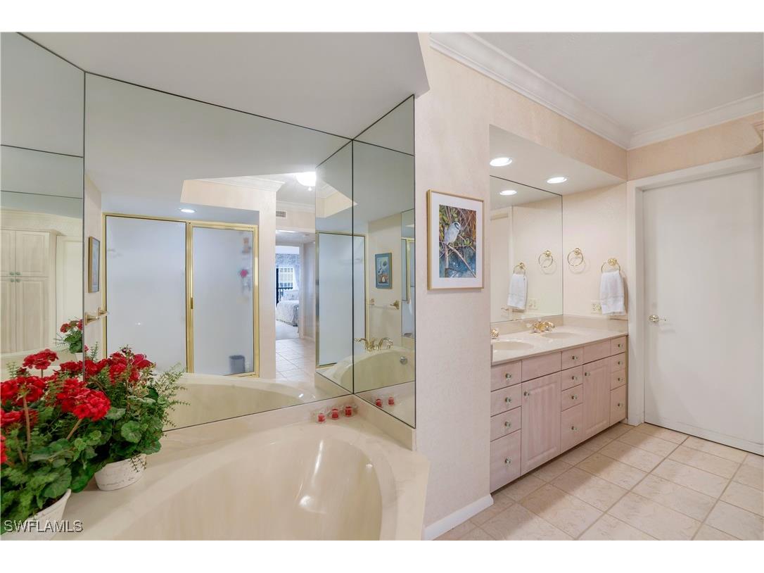 4401 Gulf Shore Boulevard N #1206 Naples FL 34103 225081974 image14