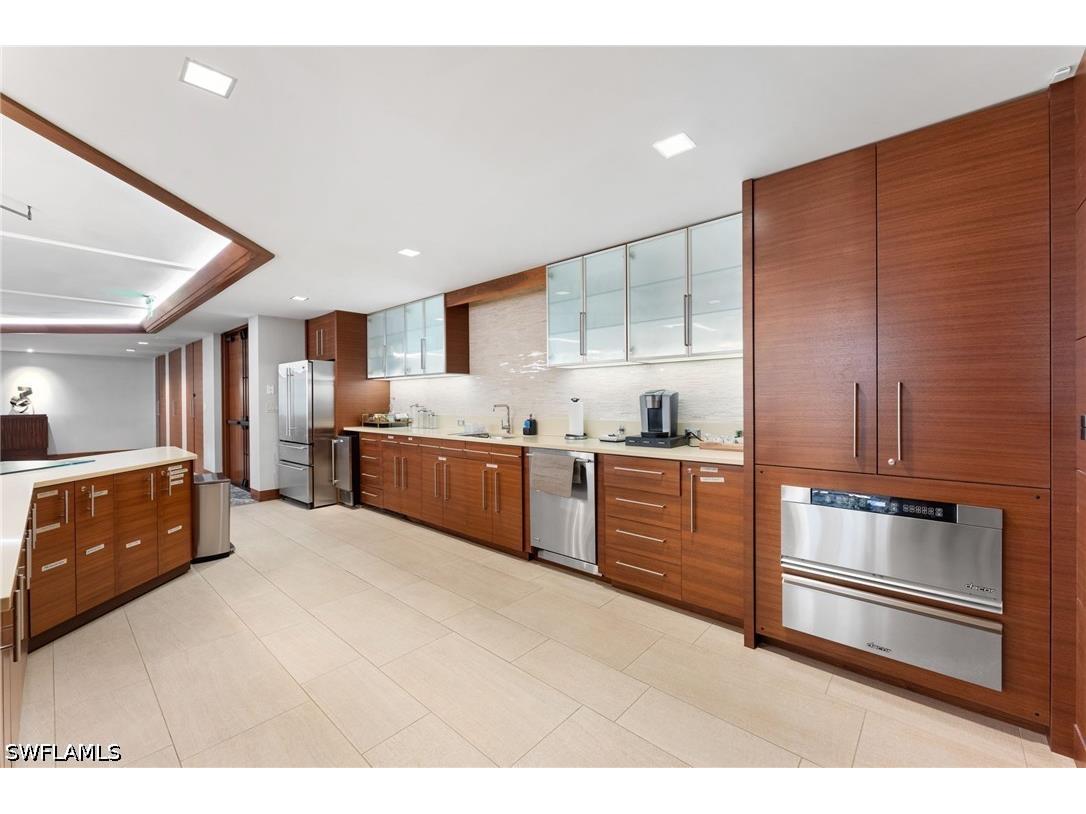 4401 Gulf Shore Boulevard N #1206 Naples FL 34103 226015503 image38