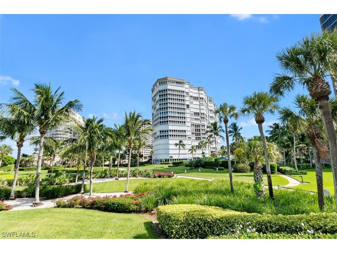 4401 Gulf Shore Boulevard N #1804 Naples FL 34103 223025978 image1
