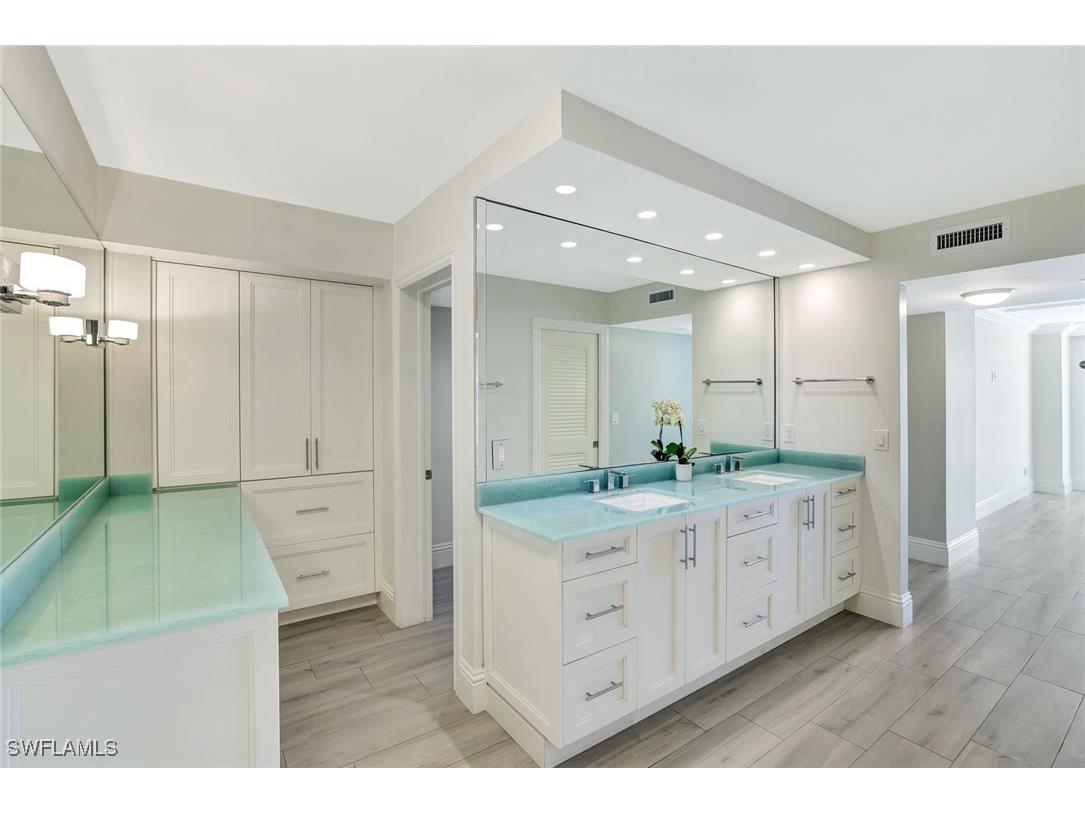 4401 Gulf Shore Boulevard N #C205 Naples FL 34103 225081759 image11