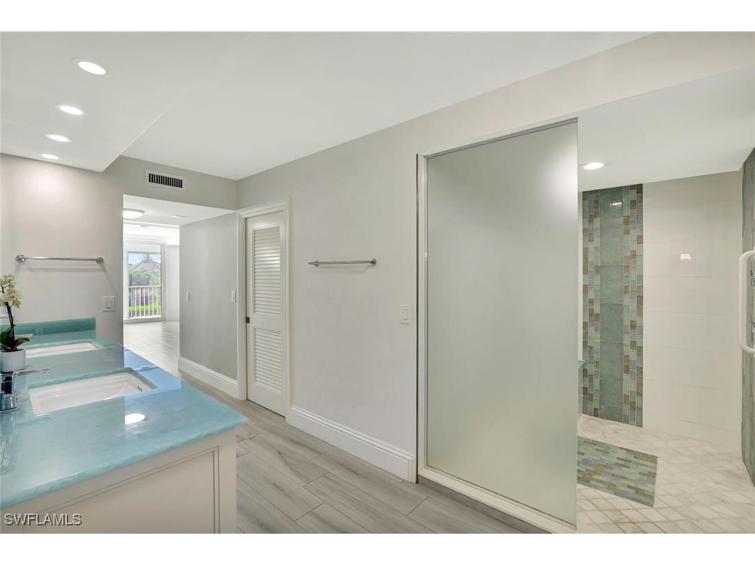 4401 Gulf Shore Boulevard N #C205 Naples FL 34103 225081759 image12