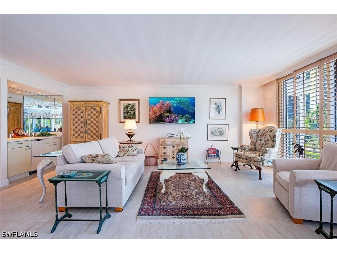 4401 Gulf Shore Boulevard N #D306 Naples FL 34103 226019136 image1