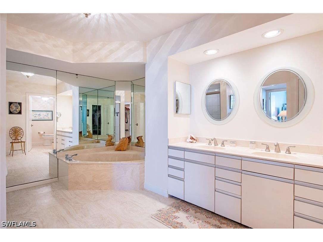 4401 Gulf Shore Boulevard N #D306 Naples FL 34103 226019136 image12