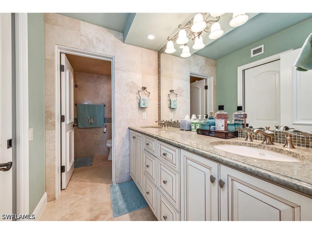 4401 Gulf Shore Boulevard N #PH3 Naples FL 34103 226013709 image18