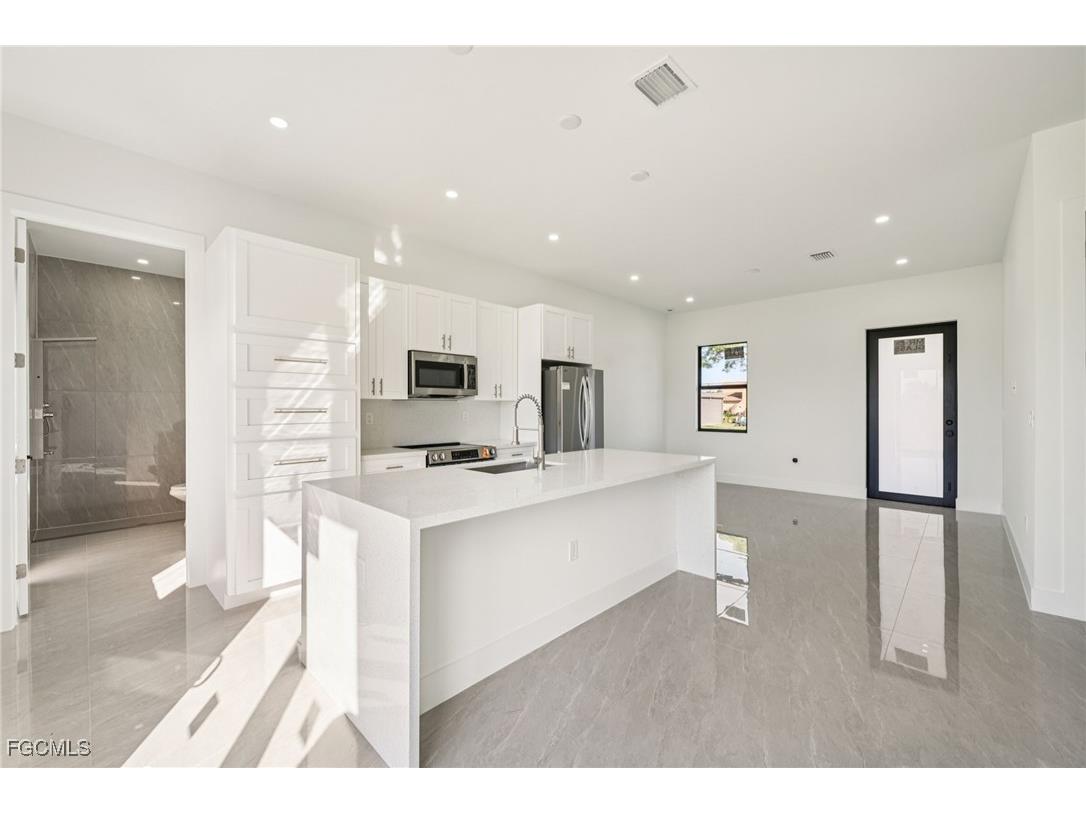 4402 E 19th Street Lehigh Acres FL 33972 2025020701 image15