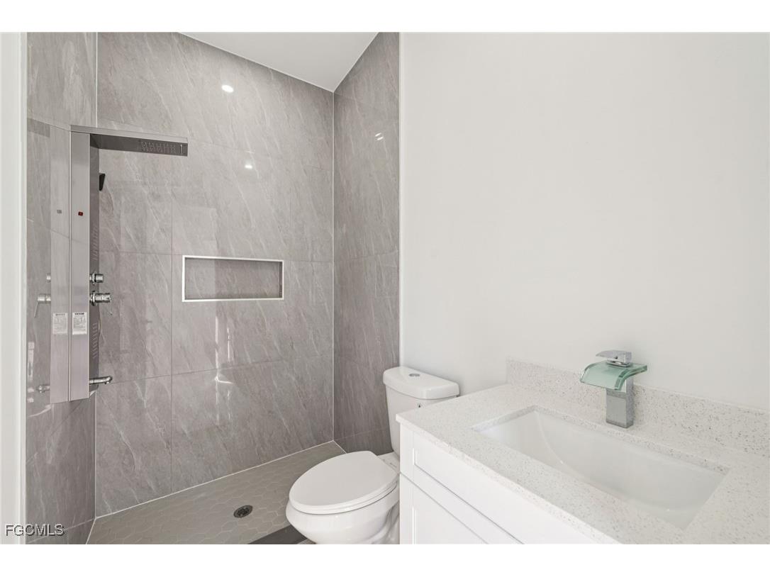 4402 E 19th Street Lehigh Acres FL 33972 2025020701 image25