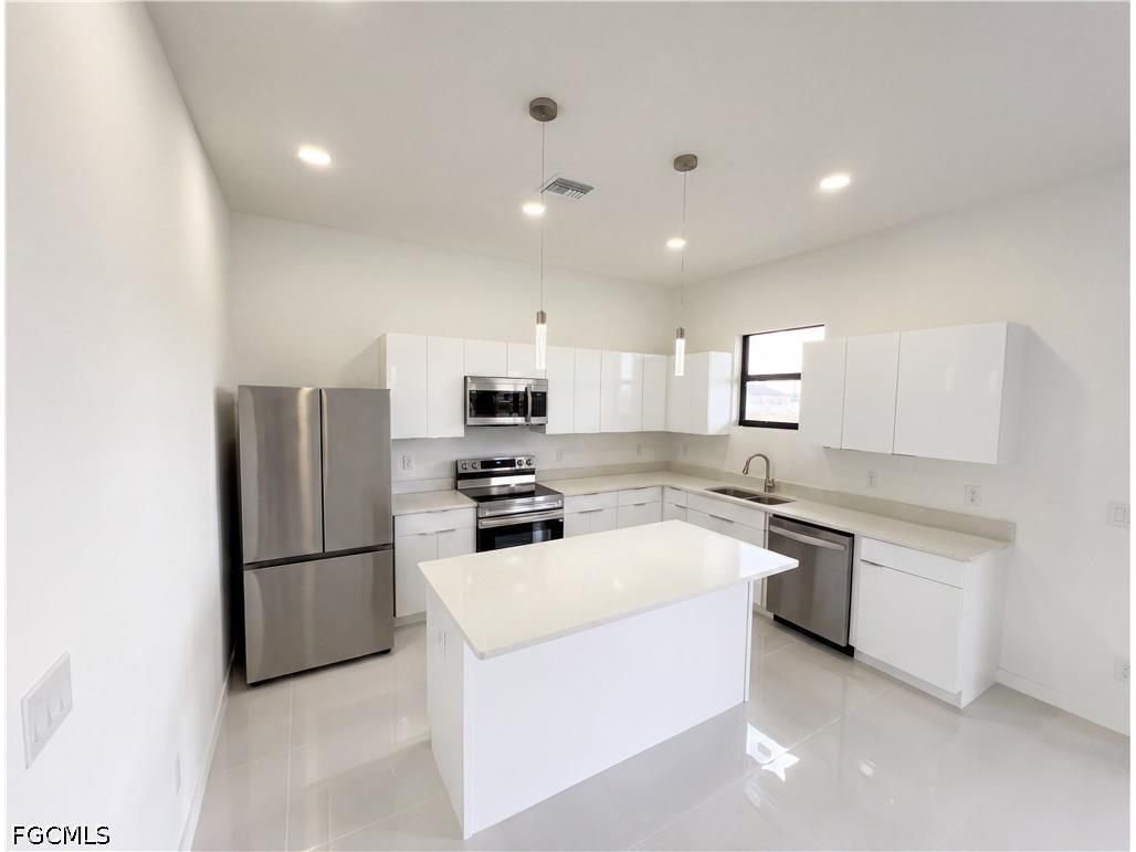 4402 NW 34th Terrace Cape Coral FL 33993 2026018729 image3