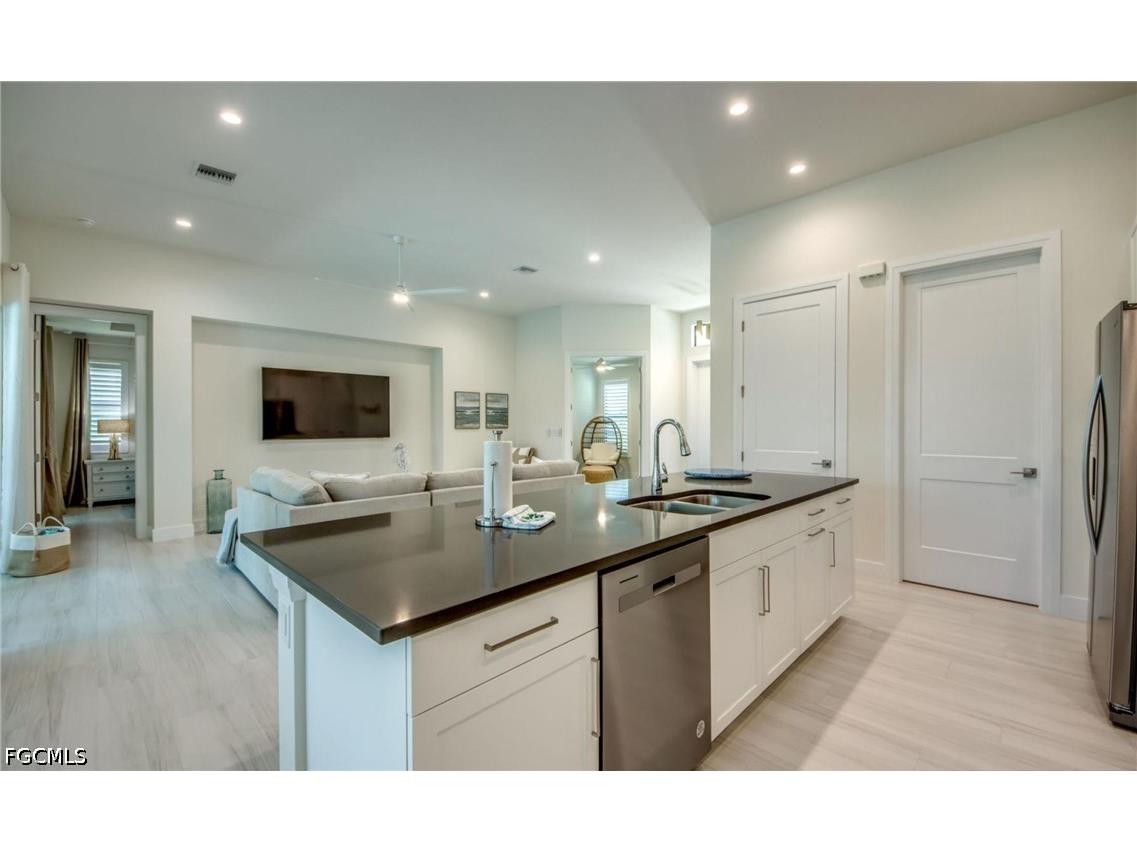 4402 SW 18th Place Cape Coral FL 33914 2026027153 image12