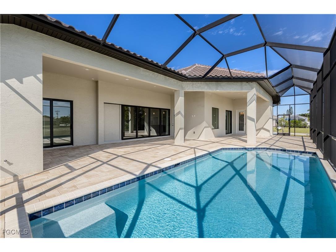 4403 SW 10th Avenue Cape Coral FL 33914 2025019613 image1