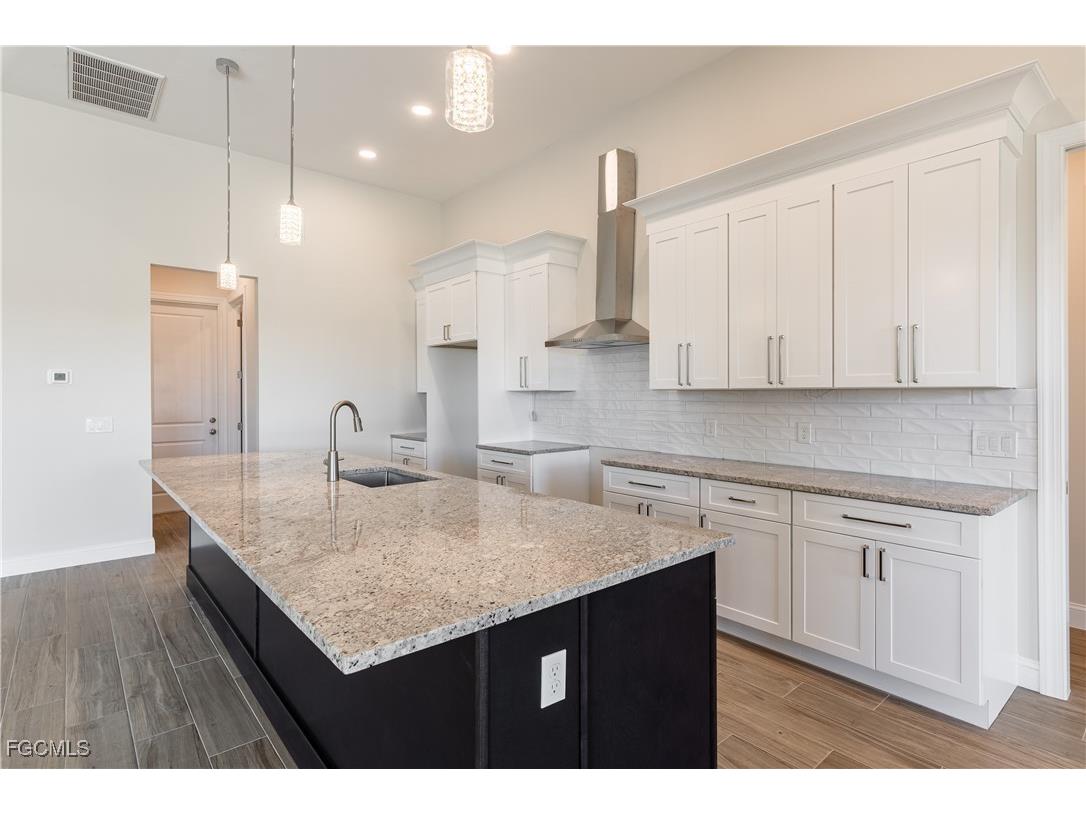 4403 SW 10th Avenue Cape Coral FL 33914 2025019613 image7