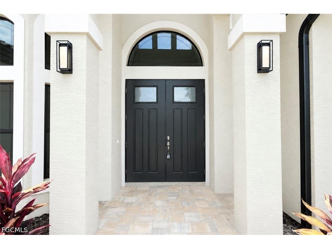 4403 SW 10th Avenue Cape Coral FL 33914 2026022340 image3