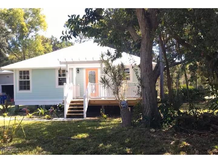 4404 Lake Heather Circle Saint James City FL 33956 2025003256 image1