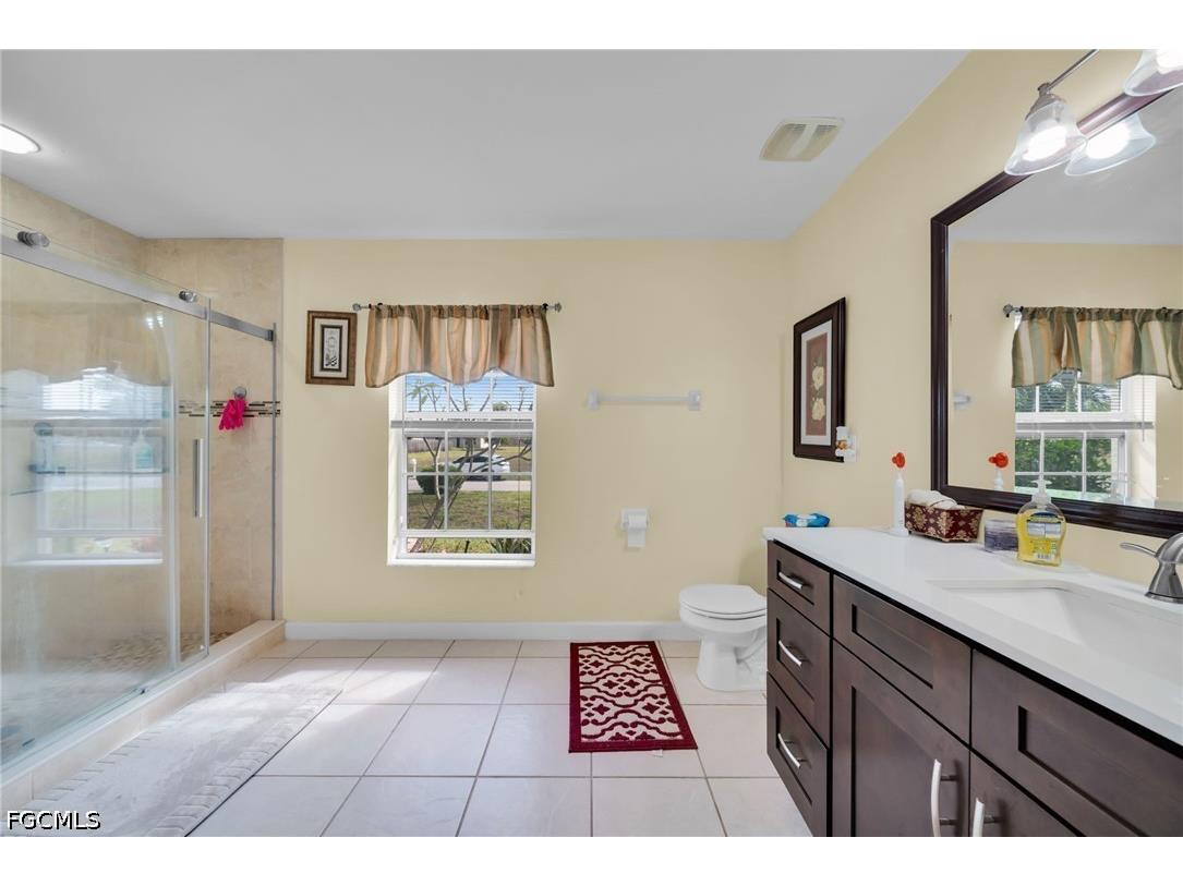 4404 NE 21st Court Cape Coral FL 33909 2026016448 image20