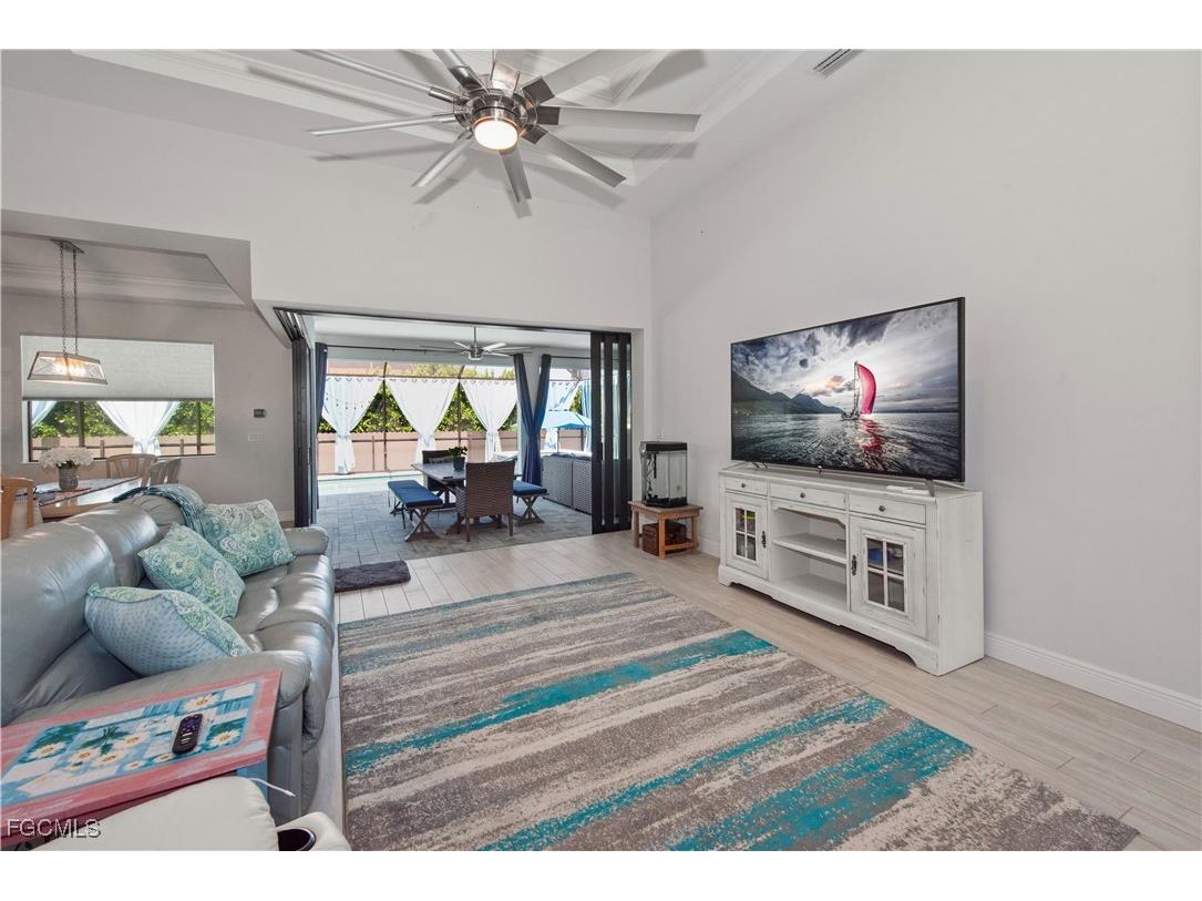 4404 SW 15th Place Cape Coral FL 33914 2025001188 image15