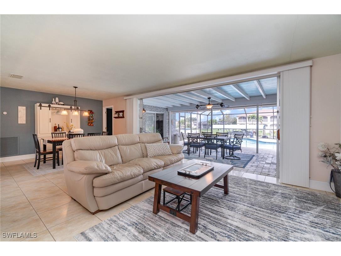 4405 SE 13th Place Cape Coral FL 33904 225013580 image1