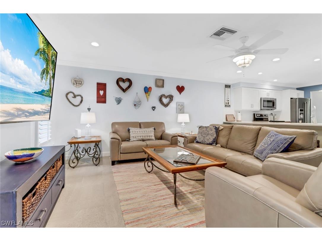 4406 Windjammer Lane Fort Myers FL 33919 223060183 image1